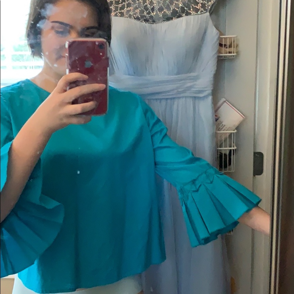 blue shirt